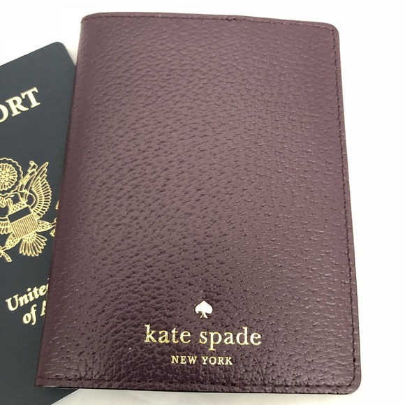 kate spade Accessories - 🎉HP🎉Kate Spade ♠️ mikas pond passport holder